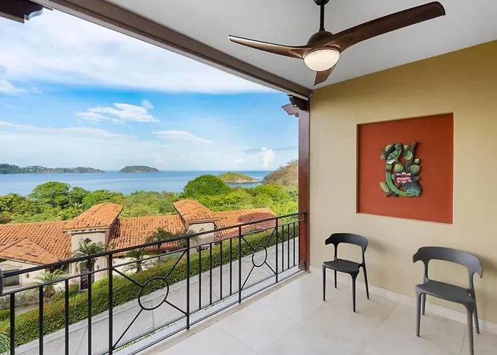 Stylish With Brand-new Furniture, Panoramic Ocean Views, And Infinity Swimming Pool & Hot Tub Hébergement de vacances Potrero (Guanacaste)